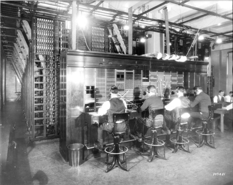 File:Seattle main trouble desk.jpg